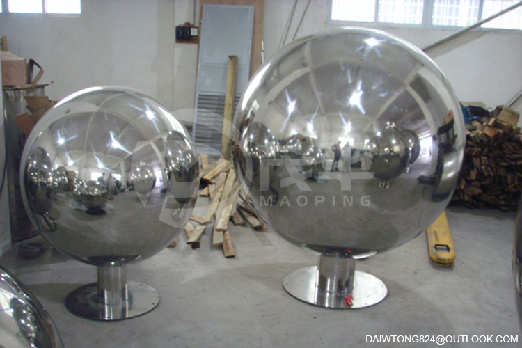 AISI304 Large Polished mirror Stainless Steel Sphere Sculpture